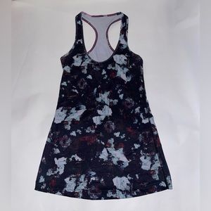 Lululemon women's athletic tanktop